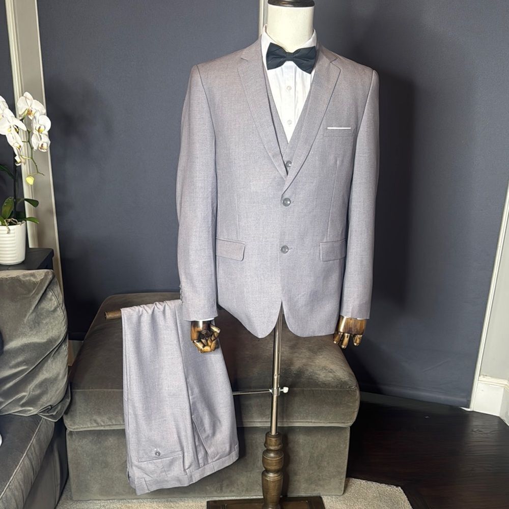 Men’s Gray Slim Fit 3 Piece Formal Suit Notched Lapel 40 Jacket 36 Pants NEW
